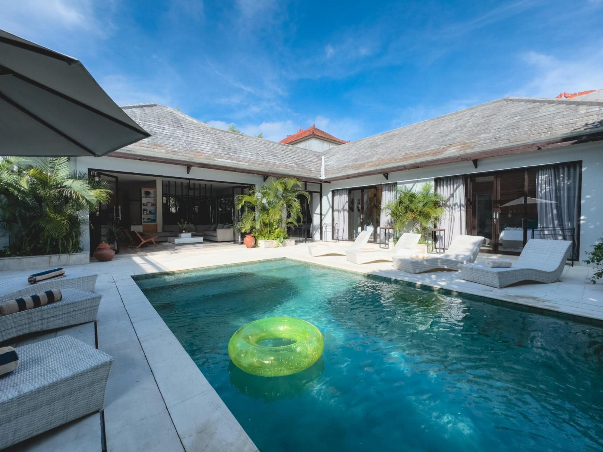 Layali Breeze Villa